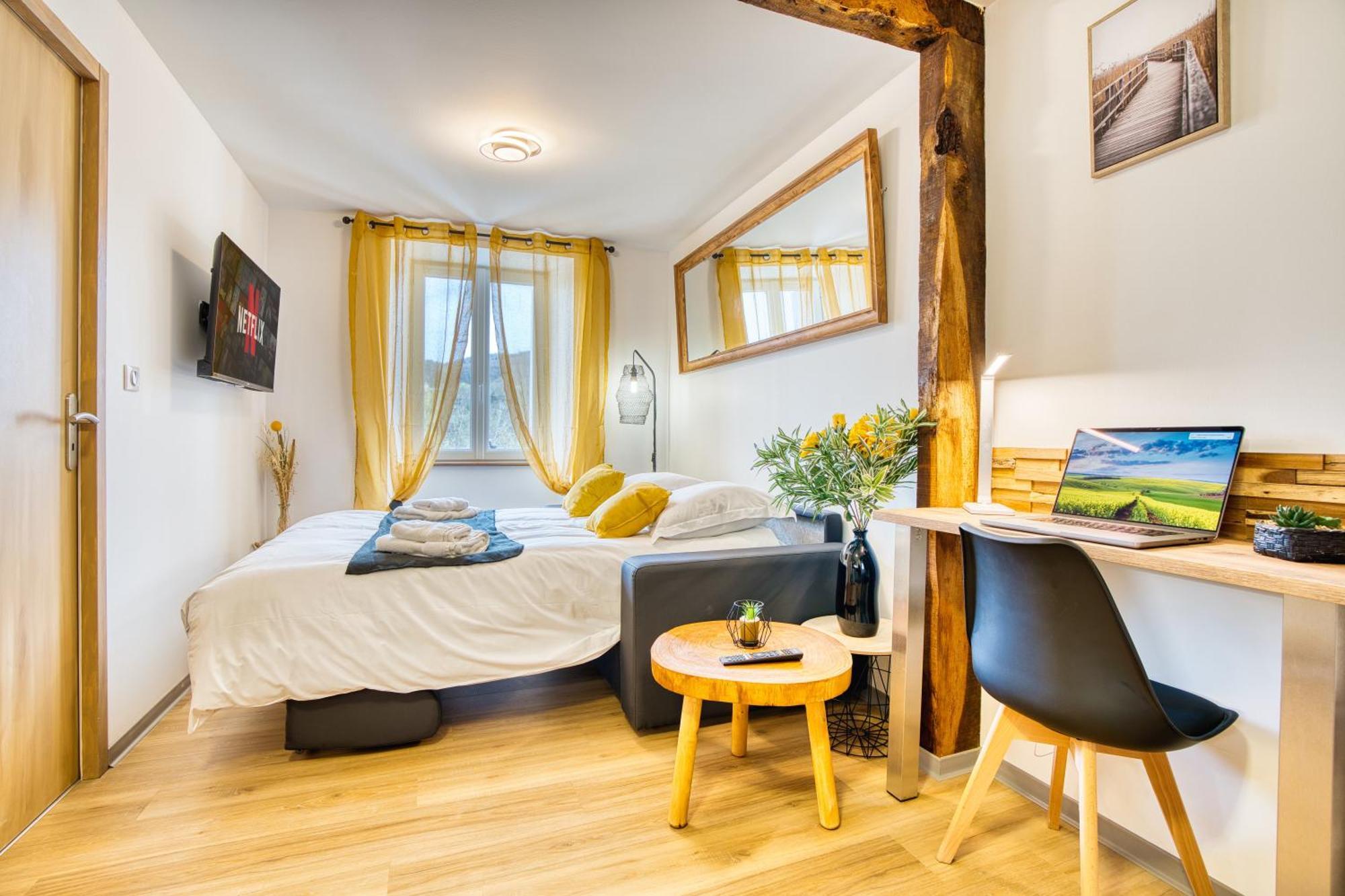 Les Hourtous Netflix Wi-Fi Fibre Terasse 4 Pers Apartment Banassac Exterior foto